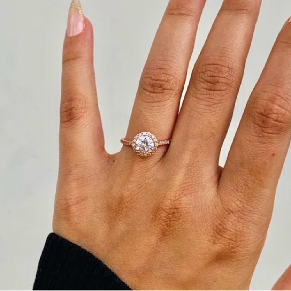Fragrant Jewels Rose Gold Ring with Clear Gem